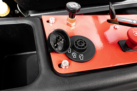 Traktorek Cedrus ZERO-SKRĘT C-TRAC-Z107 Loncin LC2P77F V-TWIN deck 107cm