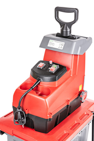 ROZDRABNIACZ ELEKTRYCZNY CEDRUS RE01 FREZOWY ZĘBATKOWY NA FREZ RĘBAK DO GAŁĘZI 2800W / 44mm - FASHION GARDEN - OFICJALNY DYSTRYBUTOR - AUTORYZOWANY DEALER CEDRUS