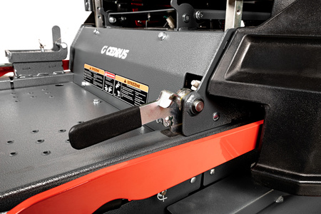 Traktorek Cedrus ZERO-SKRĘT C-TRAC-Z132 Loncin LC2P82F V-TWIN deck 132cm