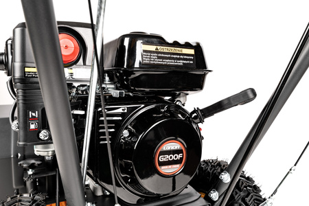 ZAMIATARKA ODŚNIEŻARKA CEDRUS ZM04 ODŚNIEŻARKI SPALINOWA z NAPĘDEM 80cm / 6.5KM - FASHION GARDEN - OFICJALNY DYSTRYBUTOR - AUTORYZOWANY DEALER CEDRUS